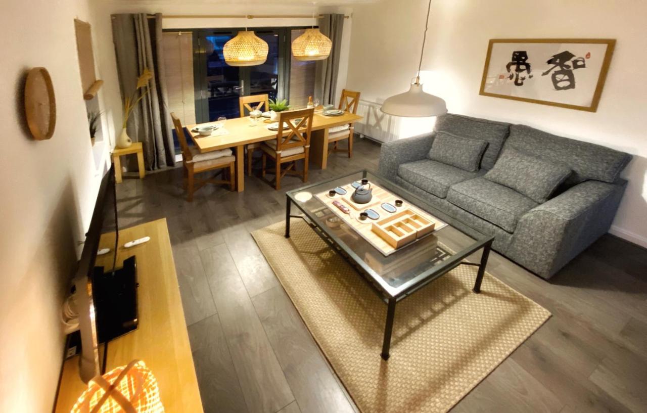 Japanese Style Muji Two-Bedroom Apt سوانسي المظهر الخارجي الصورة